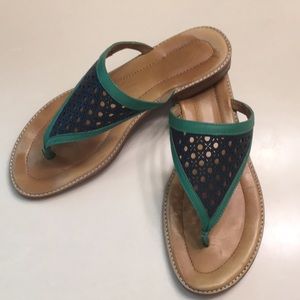 Sperry leather thong style sandal Size 7.5M